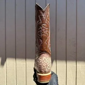 Carreta | Shoes | 48 Brown Chiseled Details Crix Style  display picture 2
